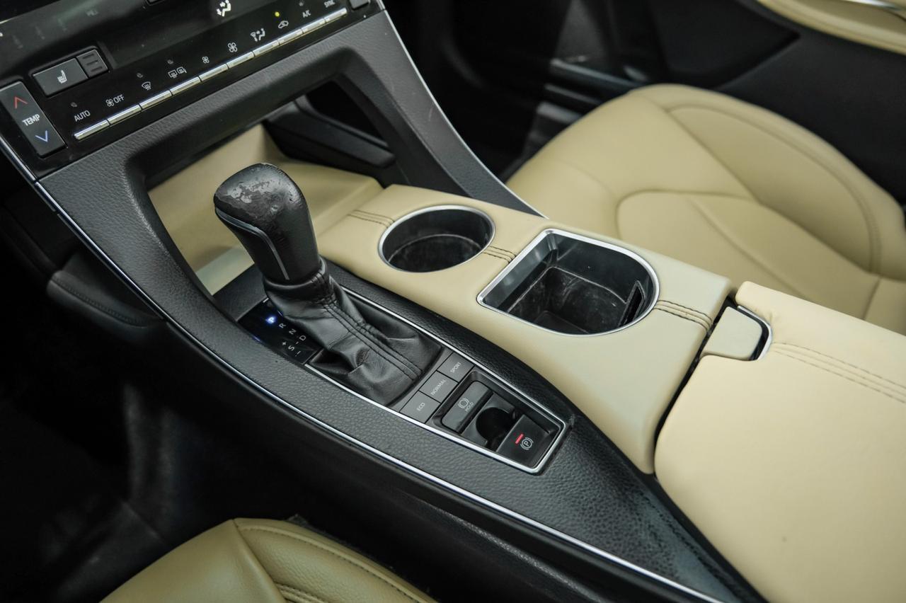 2019 Toyota Avalon XLE BLIND SPOT MONITOR LANE DEPARTURE ALERT PRE COLLISION SYSTEM SUNROOF LEATHER Carrollton TX