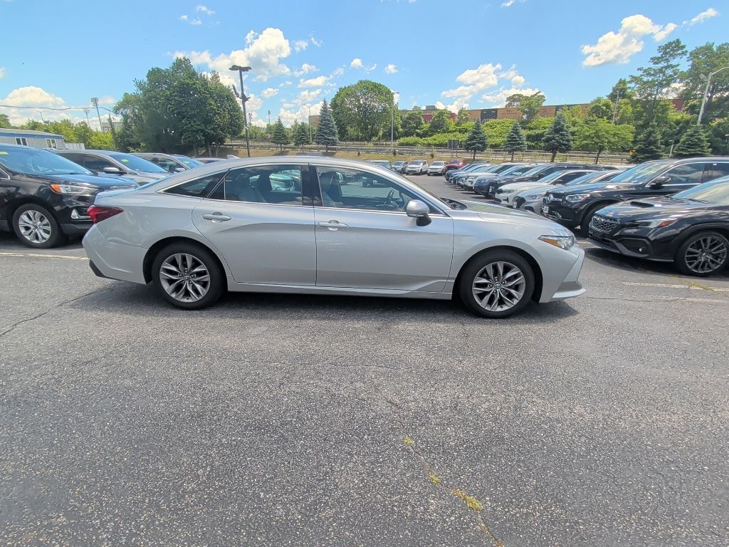 2019 Toyota Avalon XLE Worcester MA