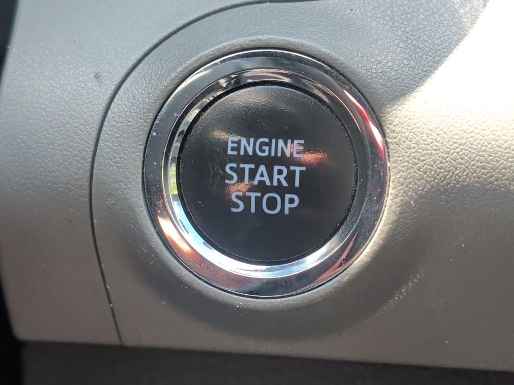 2019 Toyota Avalon XLE Worcester MA