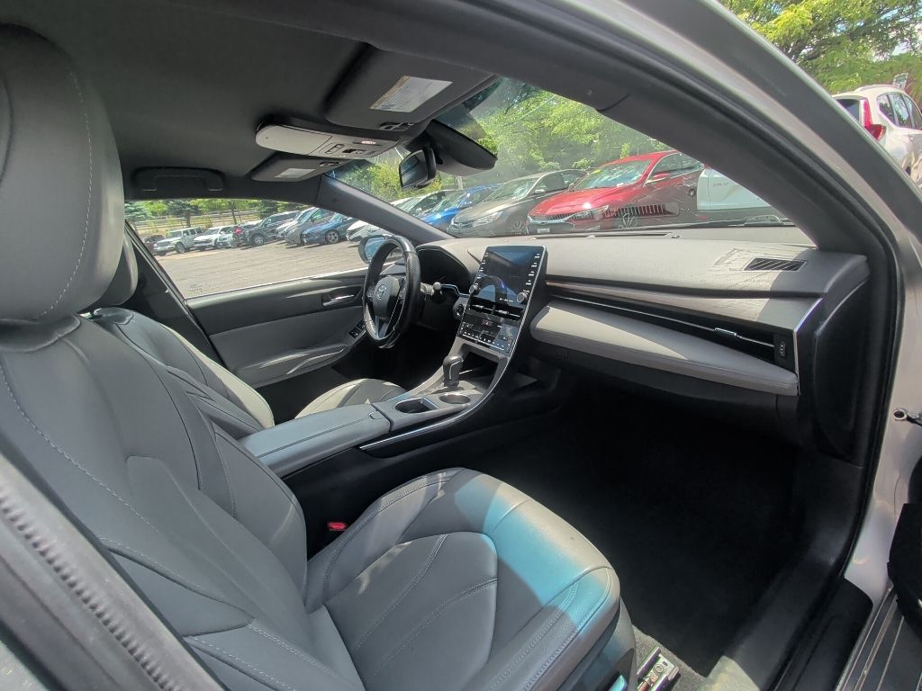2019 Toyota Avalon XLE Worcester MA