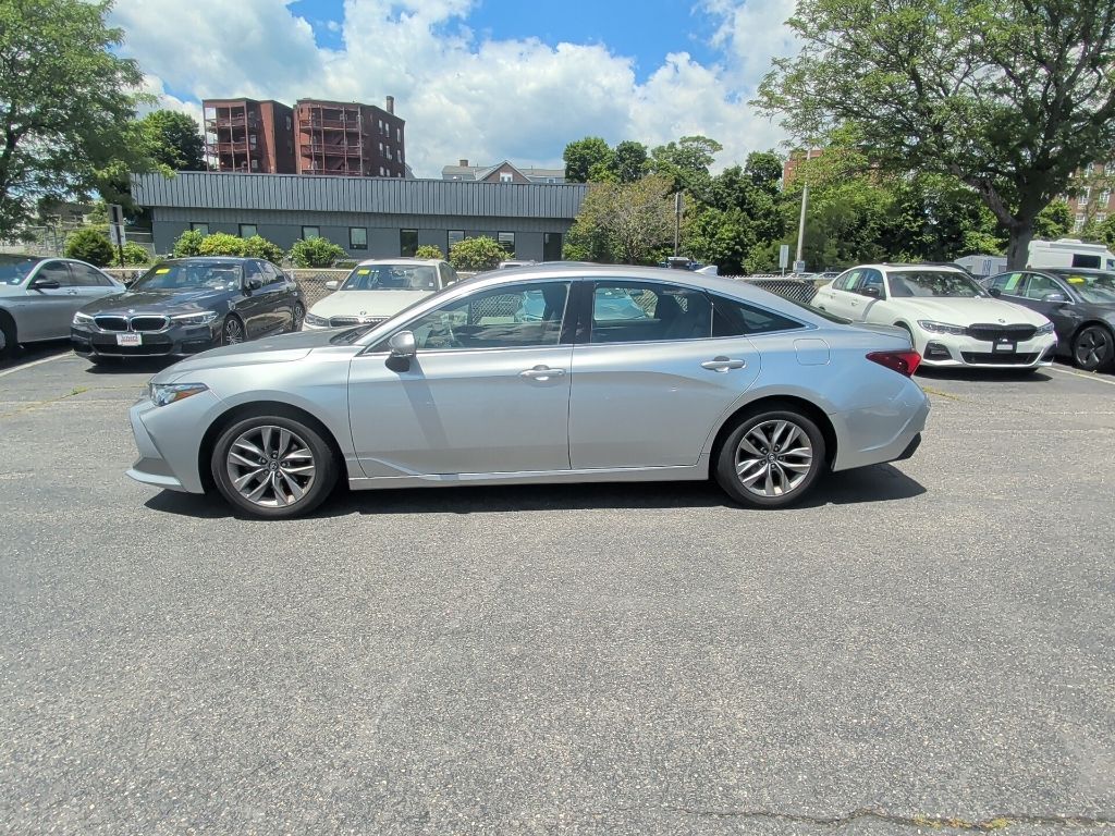 2019 Toyota Avalon XLE