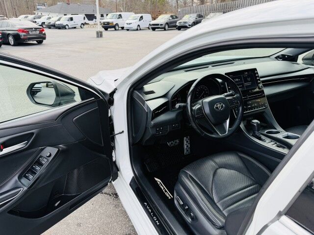2019 Toyota Avalon XSE Conover NC