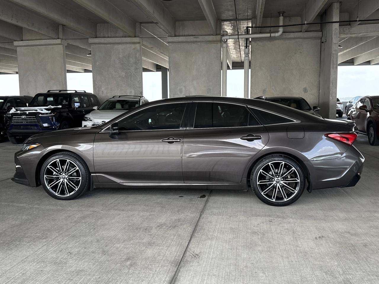 2019 Toyota Avalon XSE