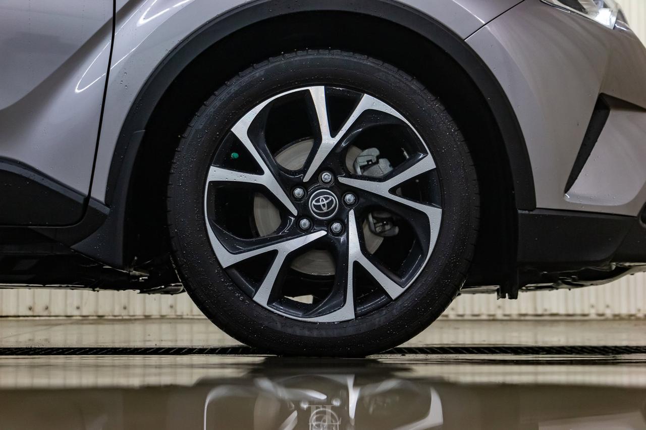 2019 Toyota C-HR FWD Limited Leather BCam Red Deer AB