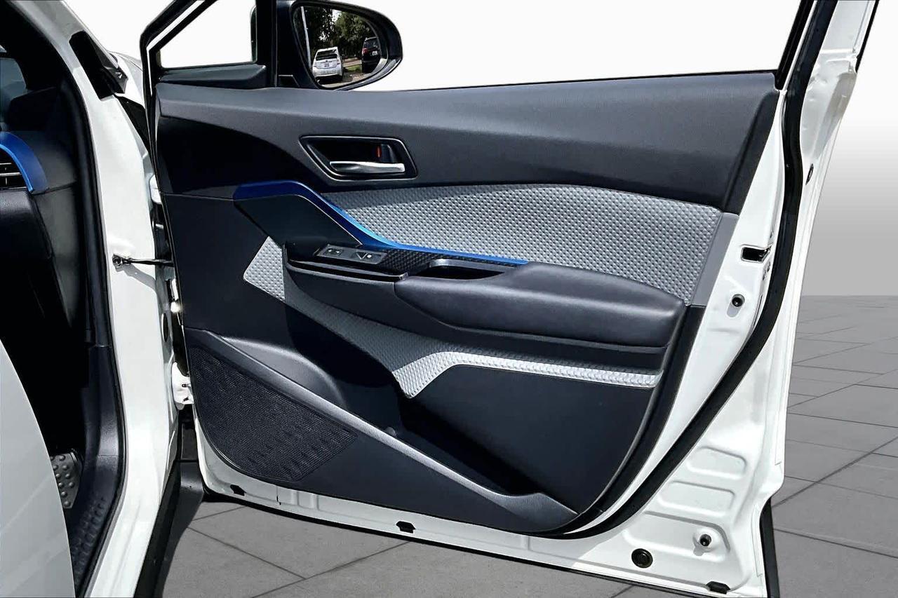 2019 Toyota C-HR XLE Folsom CA