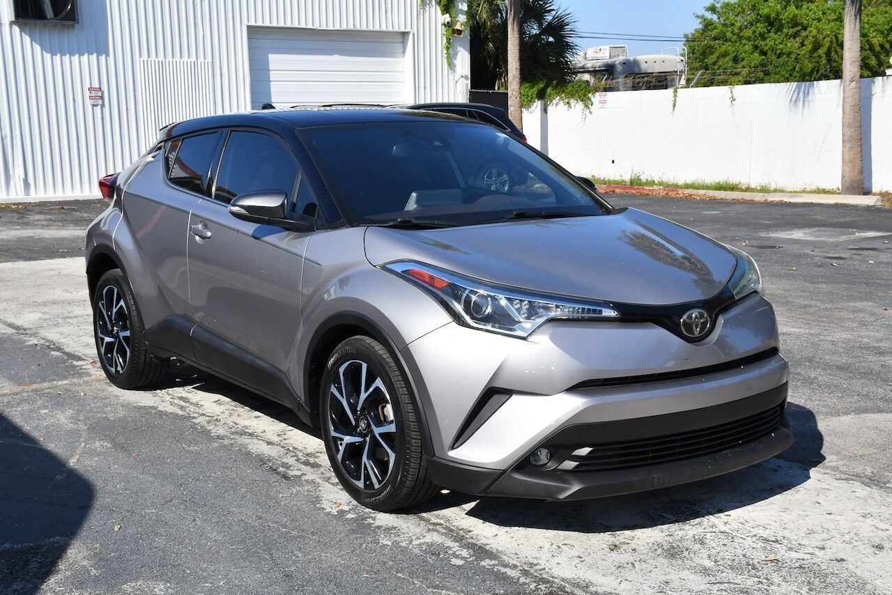 2019 Toyota C-HR XLE # 084383