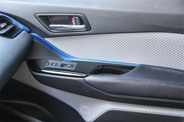 2019 Toyota C-HR XLE Renton WA