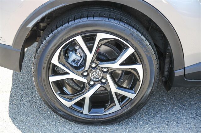 2019 Toyota C-HR XLE Renton WA