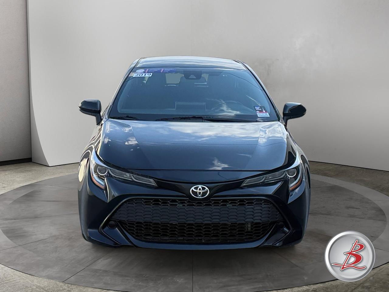2019 Toyota COROLLA HATCHBACK SE