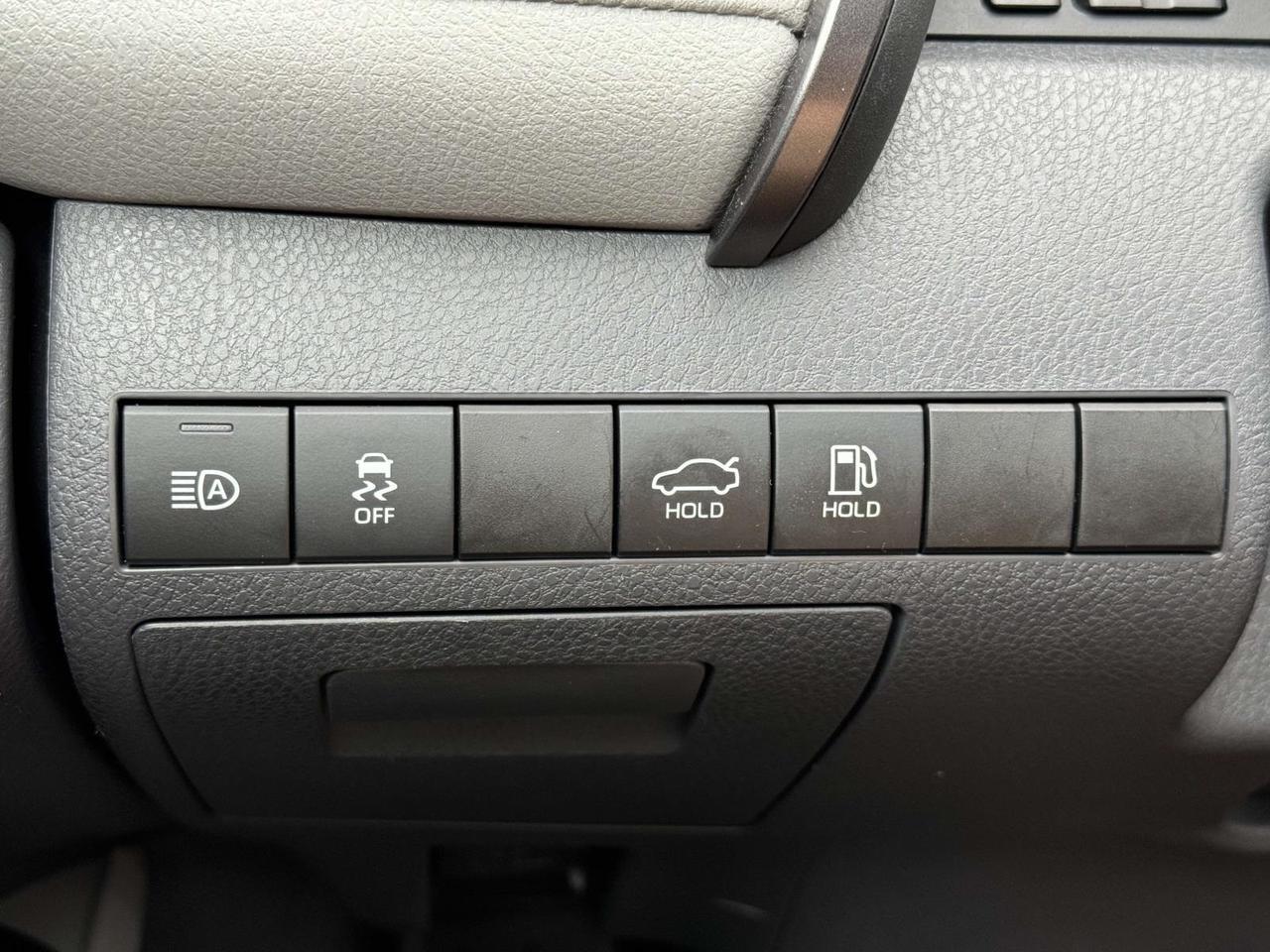 2019 Toyota Camry Hybrid LE Fredericksburg VA