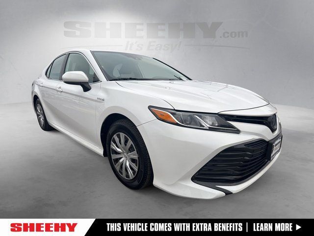 2019 Toyota Camry Hybrid LE