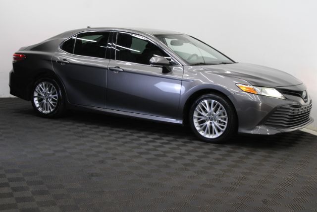 2019 Toyota Camry Hybrid XLE