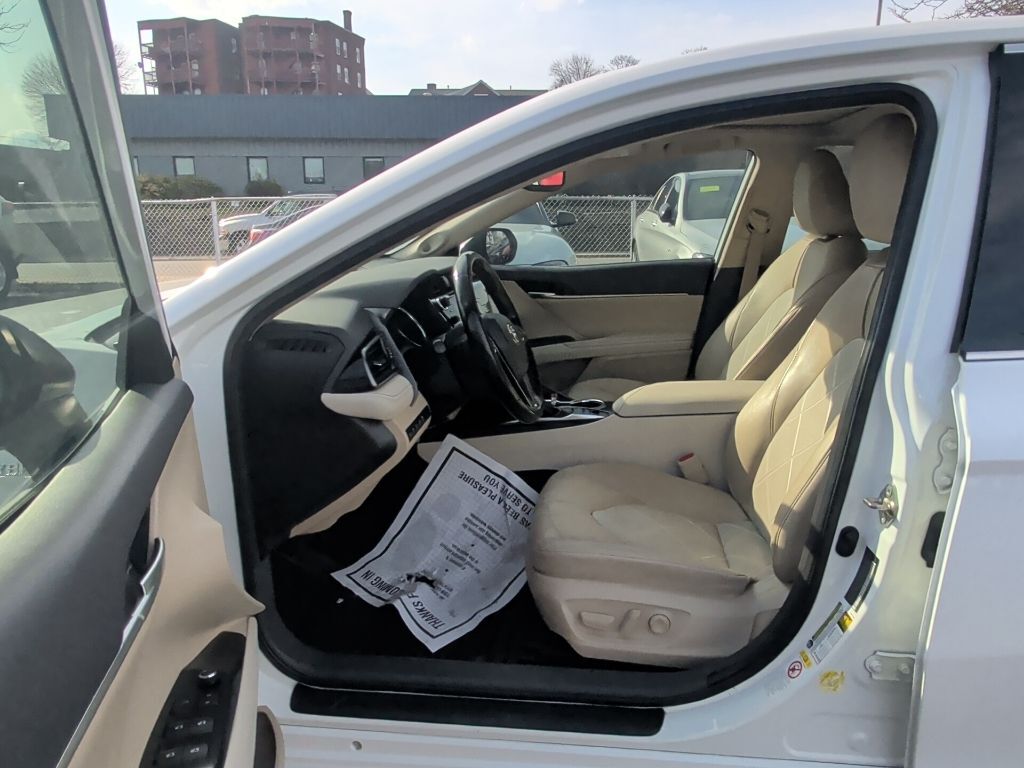 2019 Toyota Camry Hybrid XLE Worcester MA