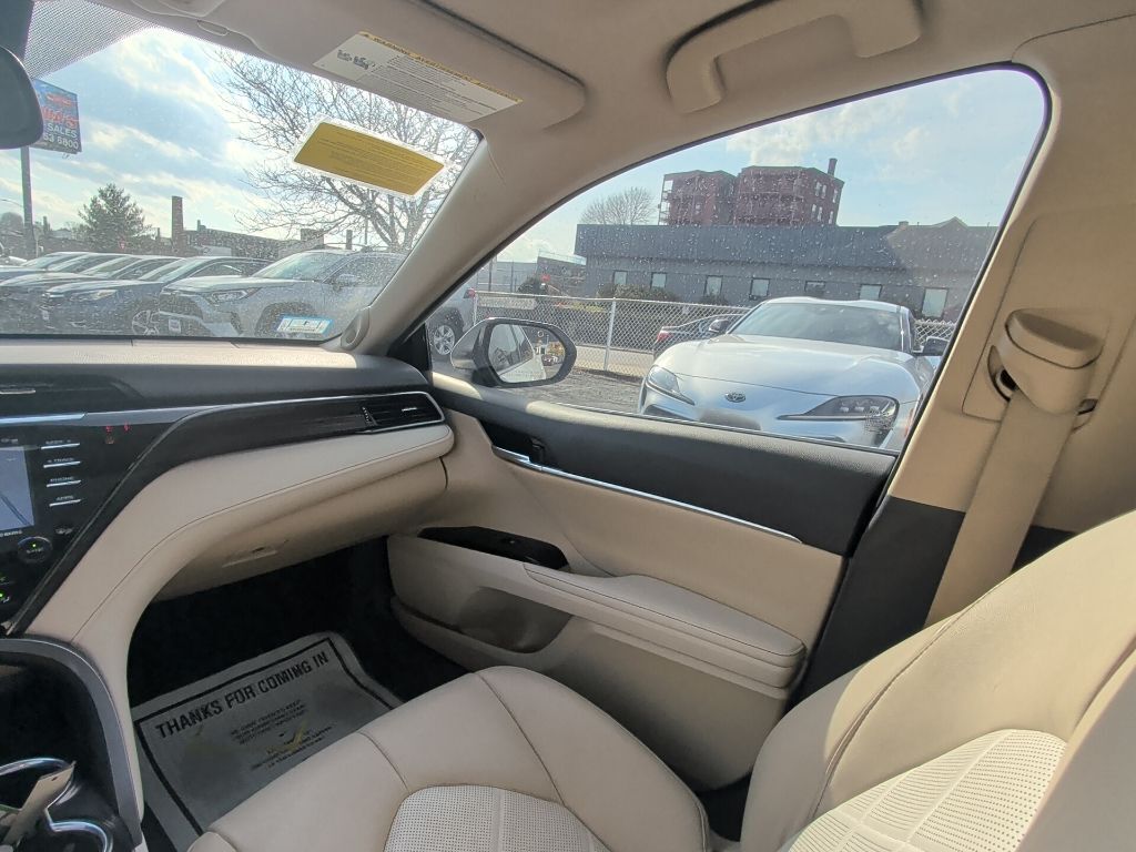 2019 Toyota Camry Hybrid XLE Worcester MA
