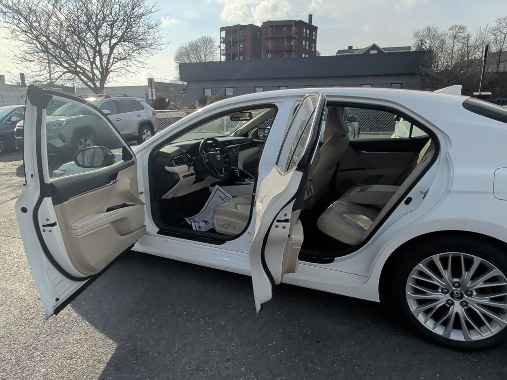 2019 Toyota Camry Hybrid XLE Worcester MA