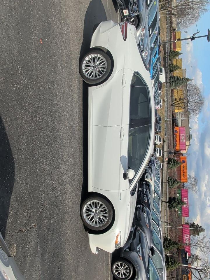 2019 Toyota Camry Hybrid XLE Worcester MA