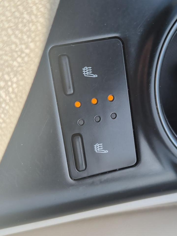 2019 Toyota Camry Hybrid XLE Worcester MA