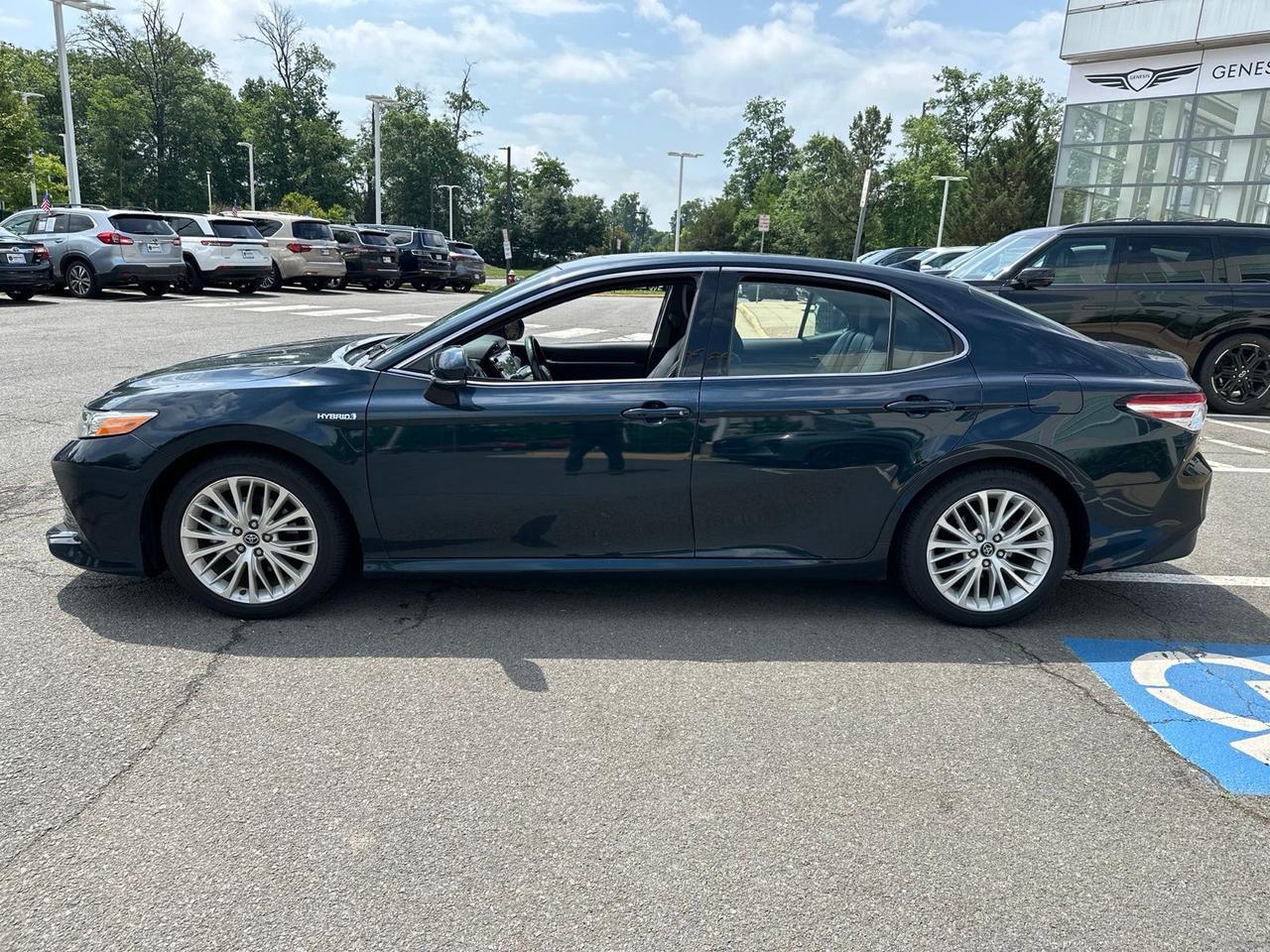 2019 Toyota Camry Hybrid XLE Chantilly VA