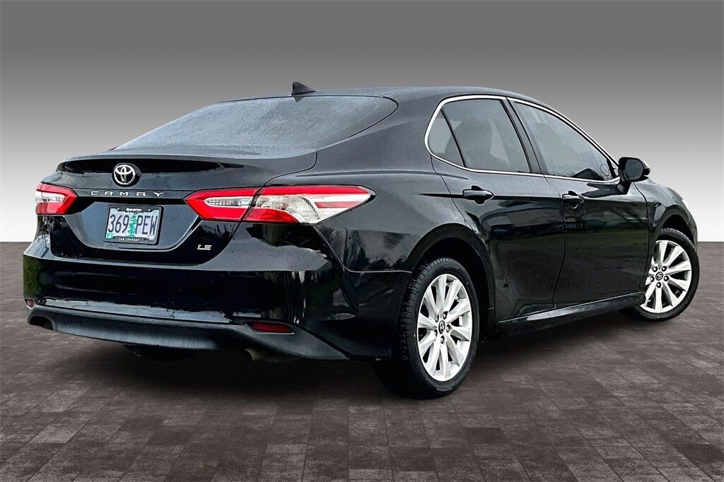 2019 Toyota Camry LE OR
