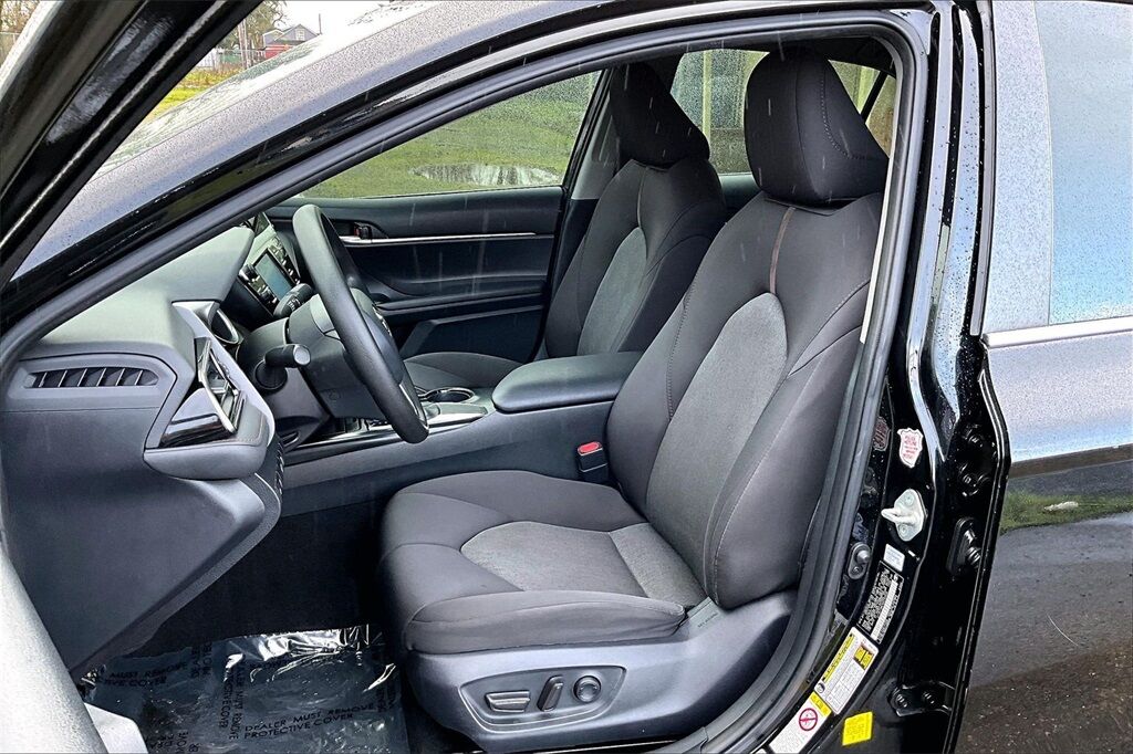 2019 Toyota Camry LE OR