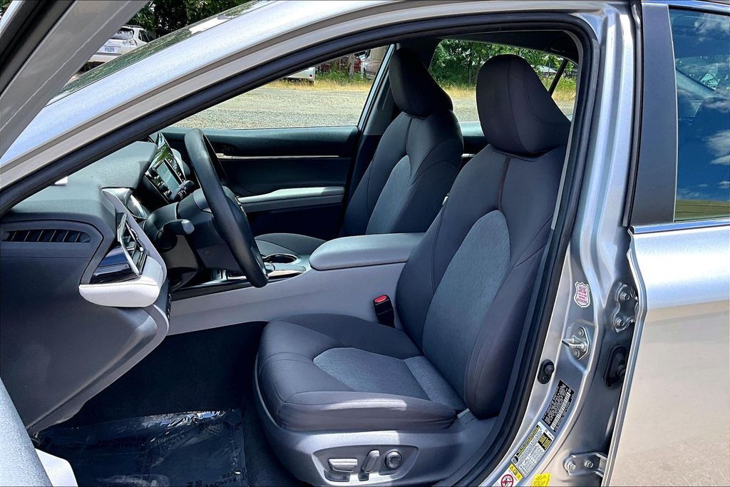 2019 Toyota Camry LE OR