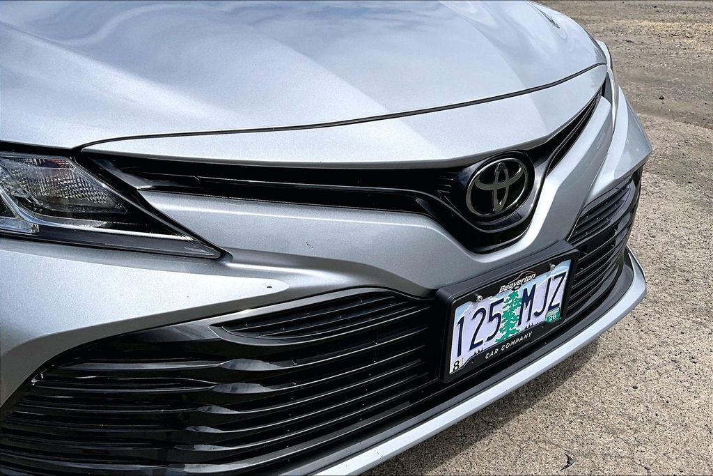 2019 Toyota Camry LE OR