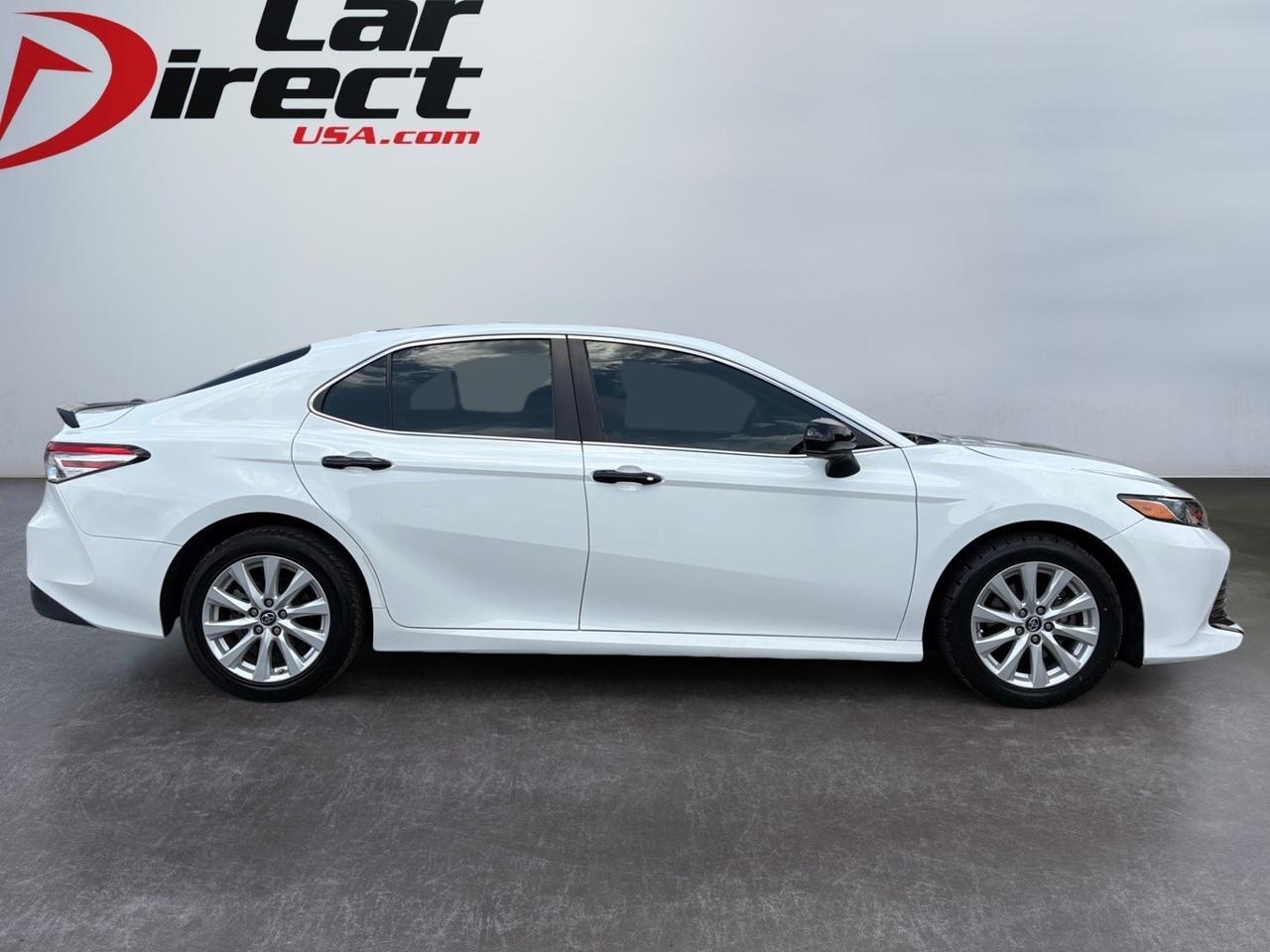 2019 Toyota Camry LE, REAR SPOILER, BACKUP CAMERA WITH PARKING SENSORS, PRE COLLISION ALERT, LANE DEPARTURE, APPLE CARPLAY/ANDROID AUTO, TINTED WINDOWS, LOW MILES, CLEAN CARFAX, COME TEST DRIVE THIS CAMRY TODAY!