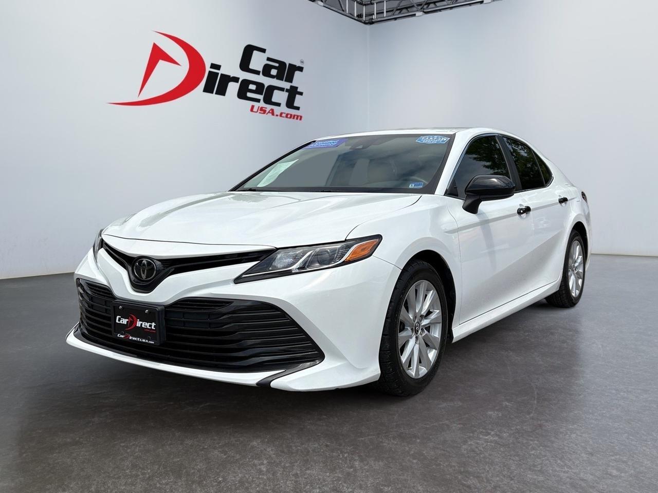 2019 Toyota Camry LE, REAR SPOILER, BACKUP CAMERA WITH PARKING SENSORS, PRE COLLISION ALERT, LANE DEPARTURE, APPLE CARPLAY/ANDROID AUTO, TINTED WINDOWS, LOW MILES, CLEAN CARFAX, COME TEST DRIVE THIS CAMRY TODAY!