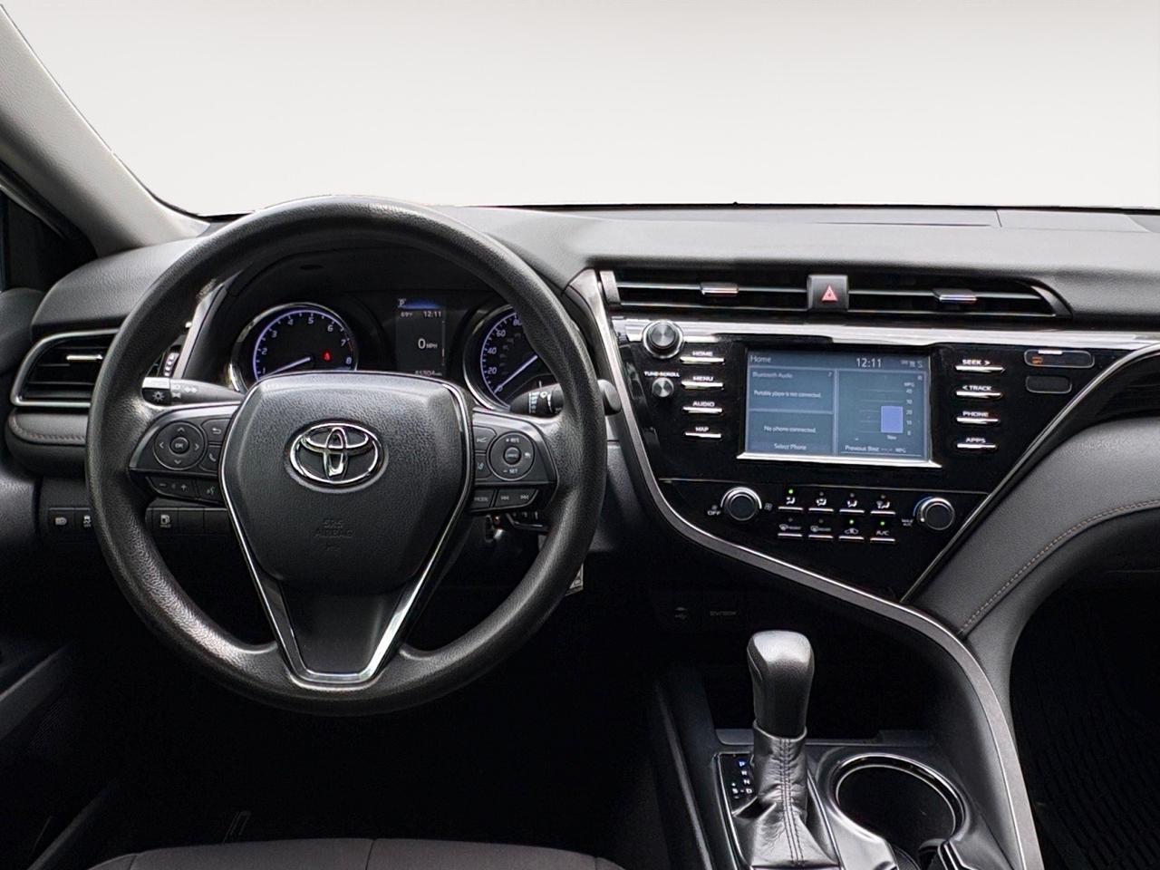 2019 Toyota Camry LE, REAR SPOILER, BACKUP CAMERA WITH PARKING SENSORS, PRE COLLISION ALERT, LANE DEPARTURE, APPLE CARPLAY/ANDROID AUTO, TINTED WINDOWS, LOW MILES, CLEAN CARFAX, COME TEST DRIVE THIS CAMRY TODAY!