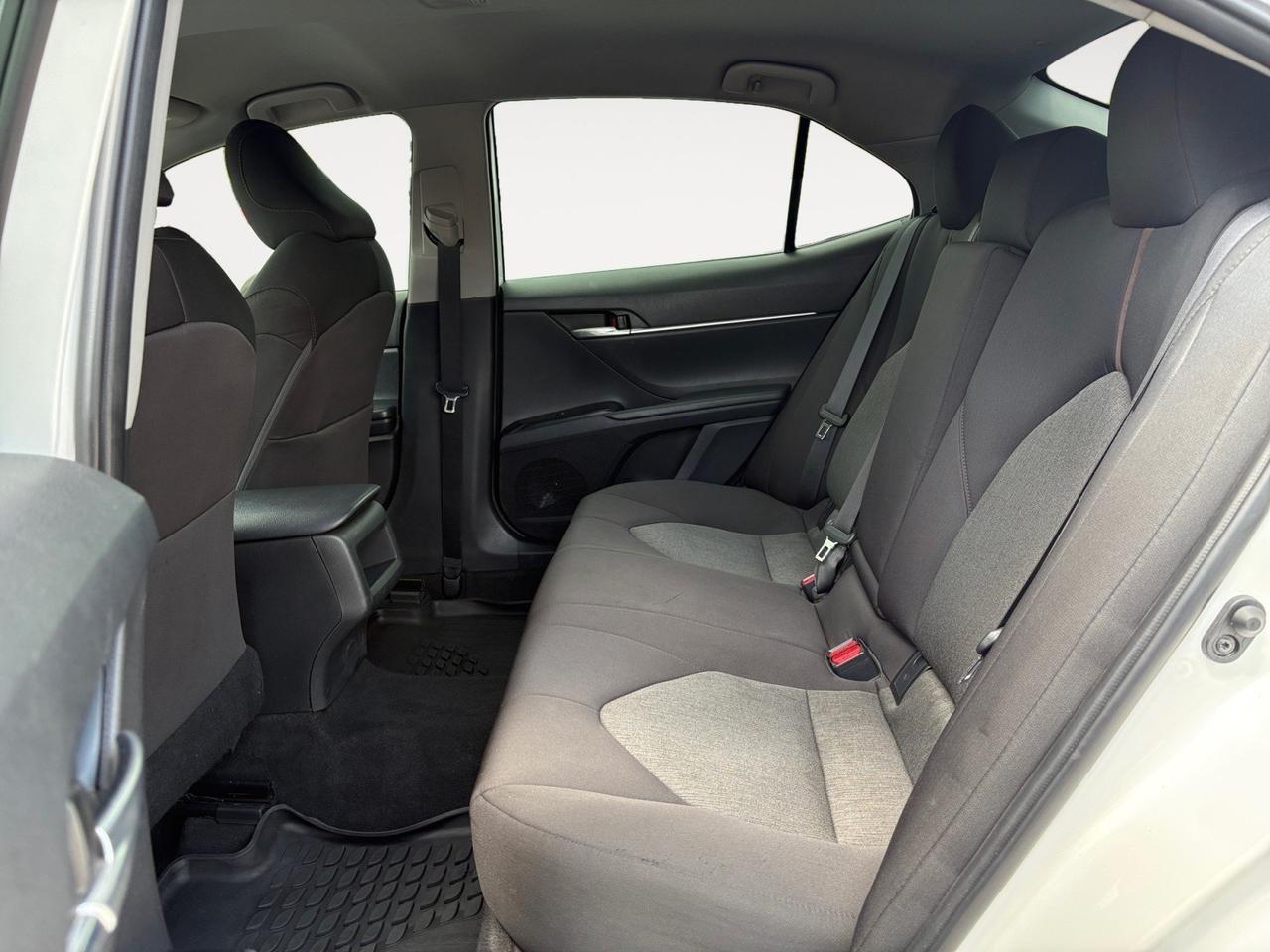 2019 Toyota Camry LE, REAR SPOILER, BACKUP CAMERA WITH PARKING SENSORS, PRE COLLISION ALERT, LANE DEPARTURE, APPLE CARPLAY/ANDROID AUTO, TINTED WINDOWS, LOW MILES, CLEAN CARFAX, COME TEST DRIVE THIS CAMRY TODAY! Virginia Beach VA