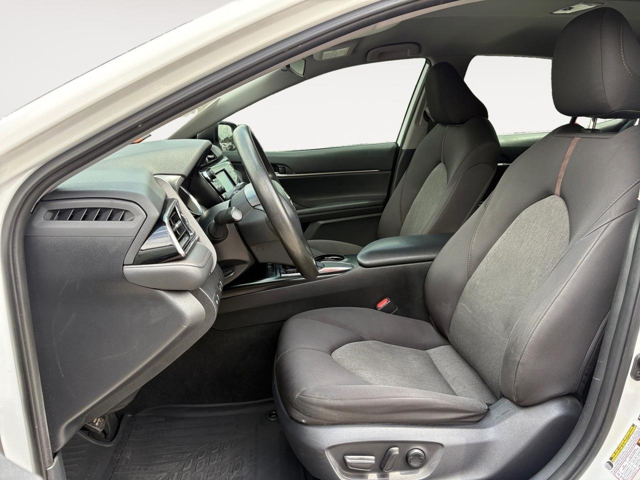 2019 Toyota Camry LE, REAR SPOILER, BACKUP CAMERA WITH PARKING SENSORS, PRE COLLISION ALERT, LANE DEPARTURE, APPLE CARPLAY/ANDROID AUTO, TINTED WINDOWS, LOW MILES, CLEAN CARFAX, COME TEST DRIVE THIS CAMRY TODAY! Virginia Beach VA