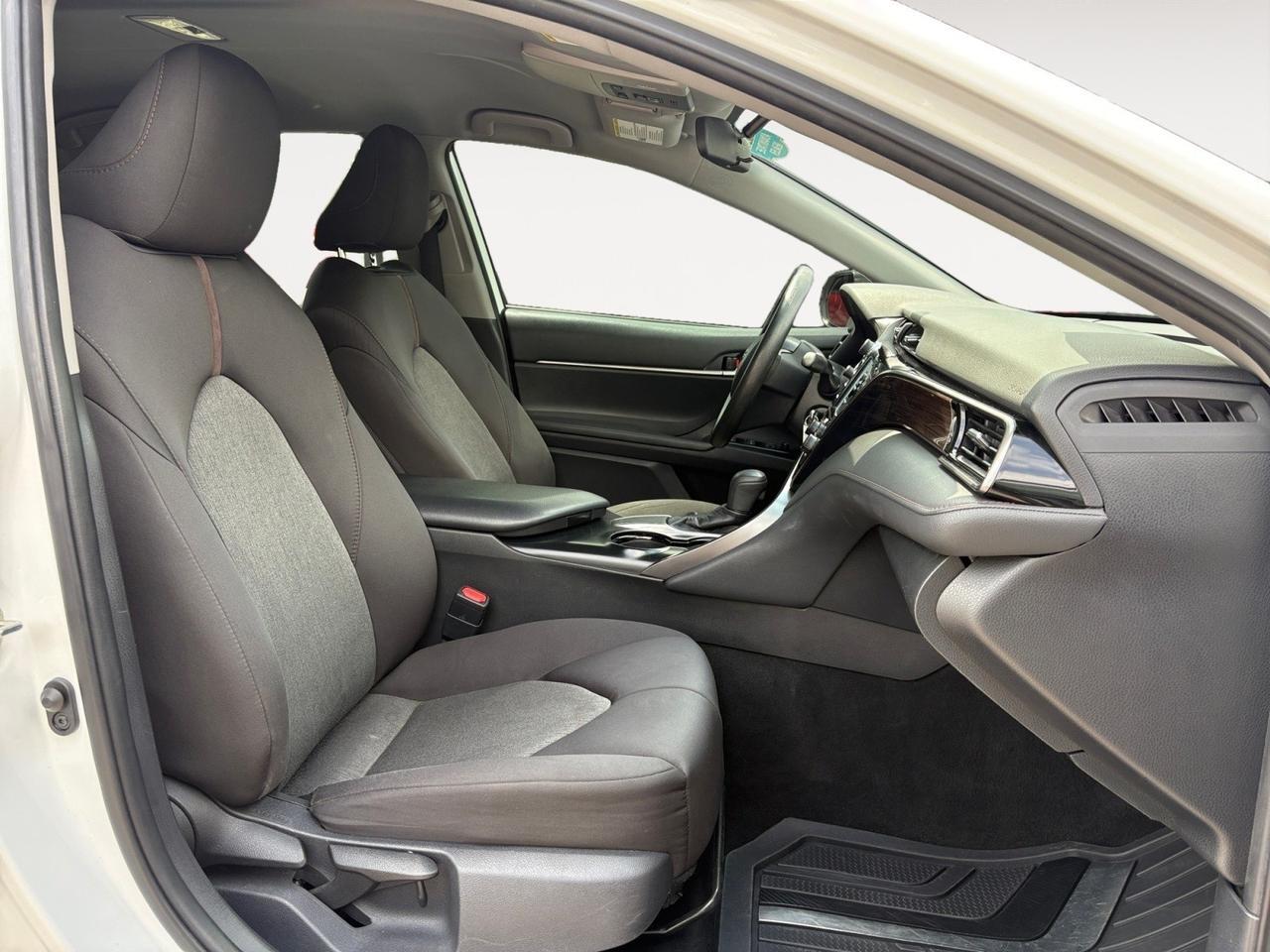 2019 Toyota Camry LE, REAR SPOILER, BACKUP CAMERA WITH PARKING SENSORS, PRE COLLISION ALERT, LANE DEPARTURE, APPLE CARPLAY/ANDROID AUTO, TINTED WINDOWS, LOW MILES, CLEAN CARFAX, COME TEST DRIVE THIS CAMRY TODAY! Virginia Beach VA