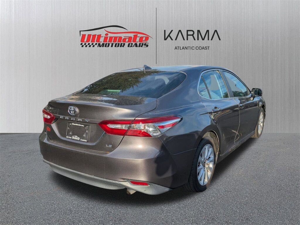 2019 Toyota Camry LE