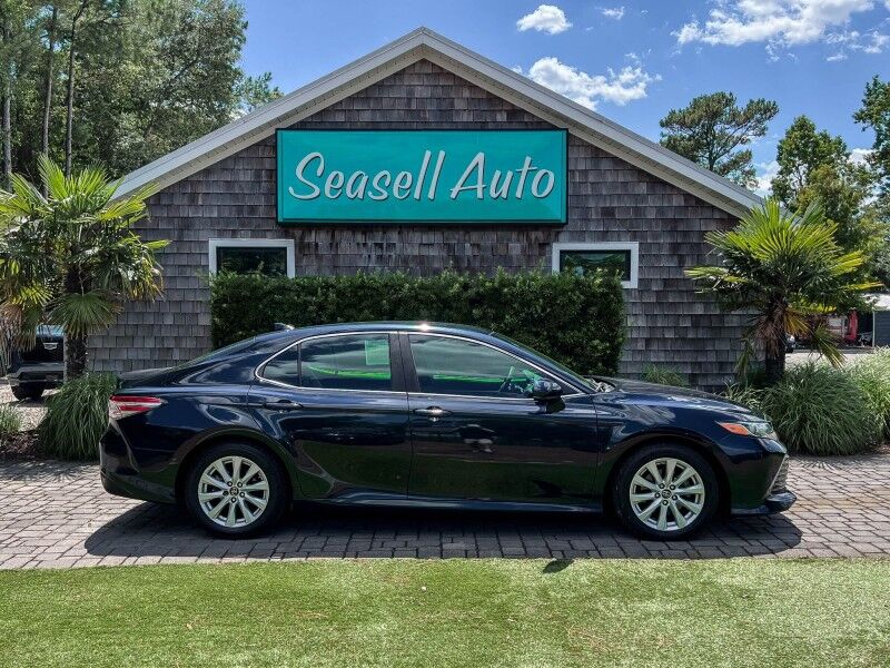 2019 Toyota Camry 2.5 Auto LE's photo