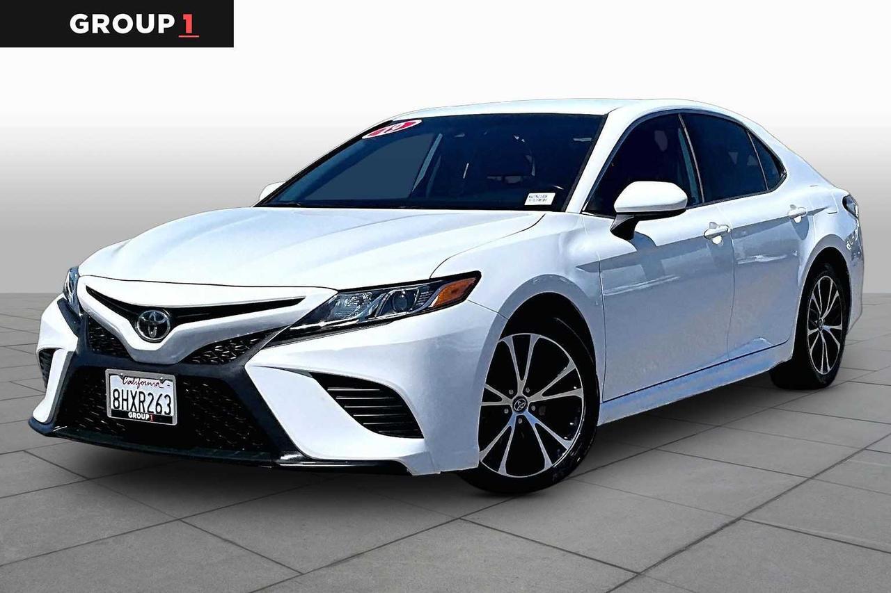 2019 Toyota Camry SE