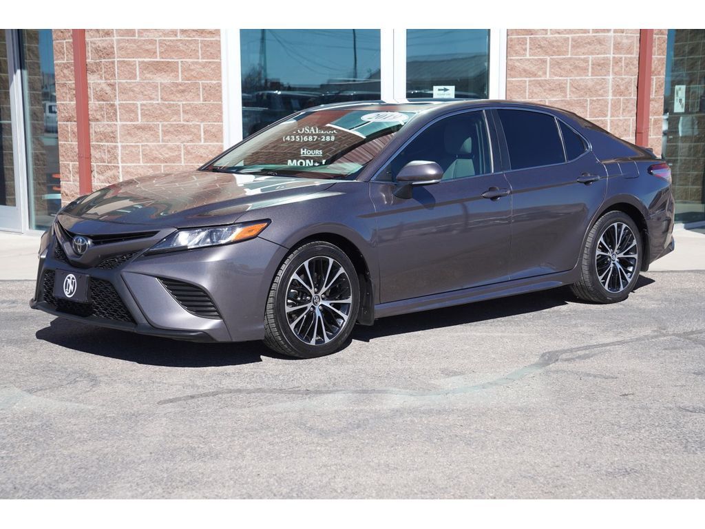 2019 Toyota Camry SE