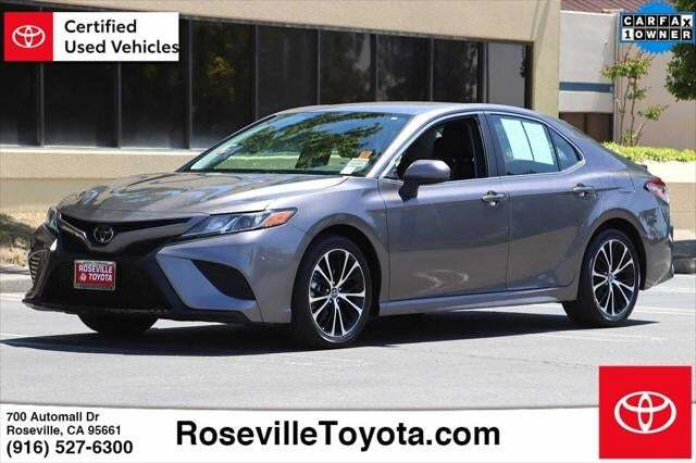 2019 Toyota Camry SE