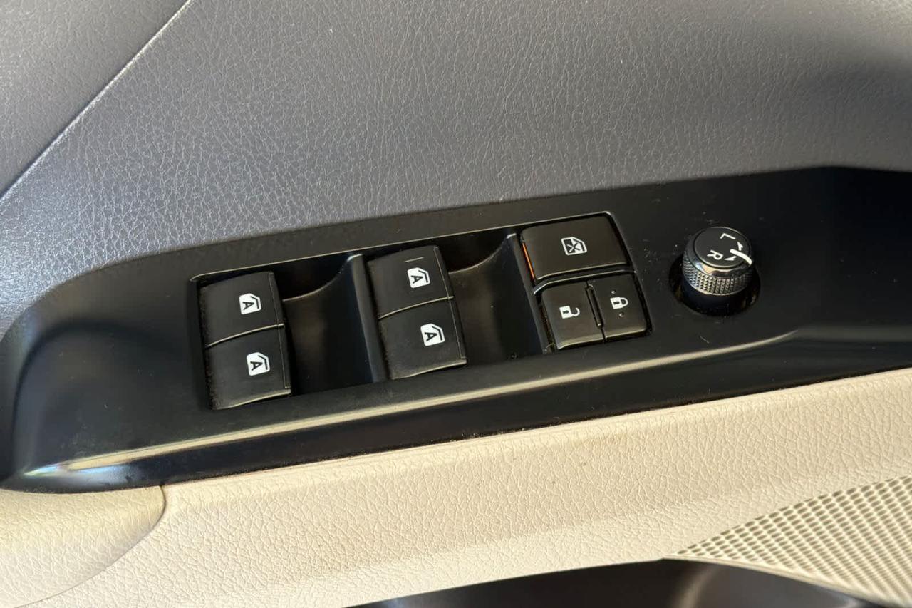 2019 Toyota Camry SE Roseville CA
