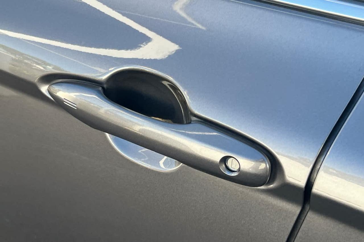 2019 Toyota Camry SE Roseville CA