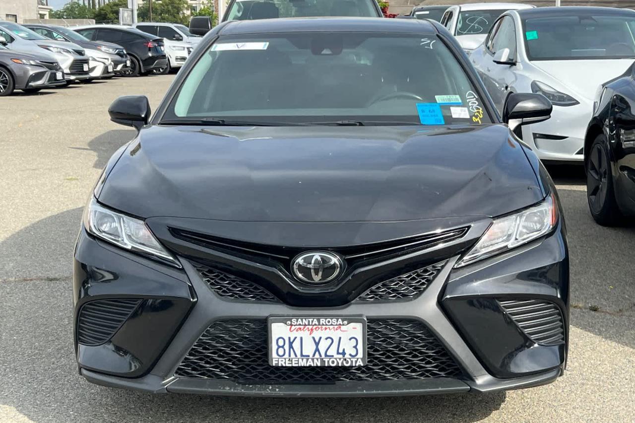 2019 Toyota Camry SE
