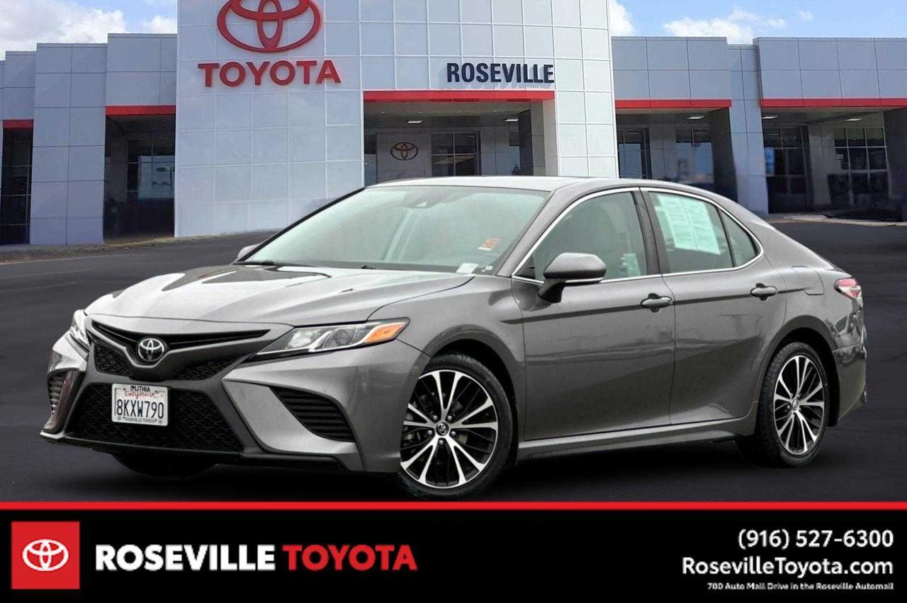 2019 Toyota Camry SE