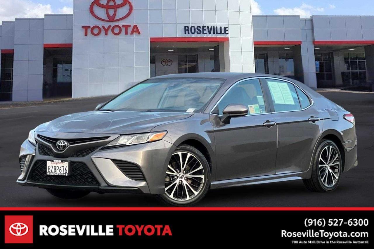 2019 Toyota Camry SE
