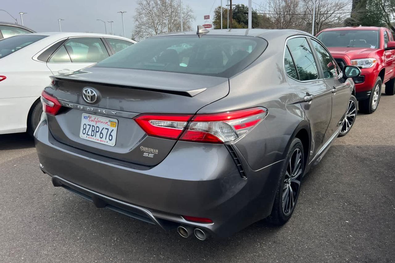 2019 Toyota Camry SE