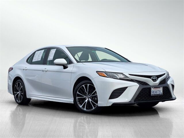 2019 Toyota Camry SE