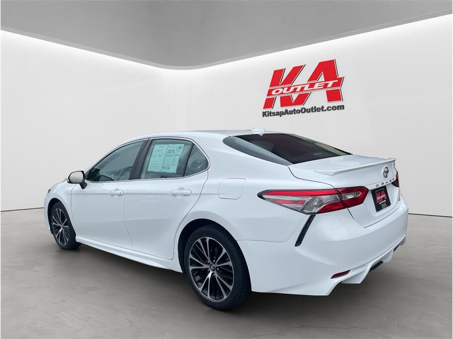 2019 Toyota Camry SE Sedan 4D