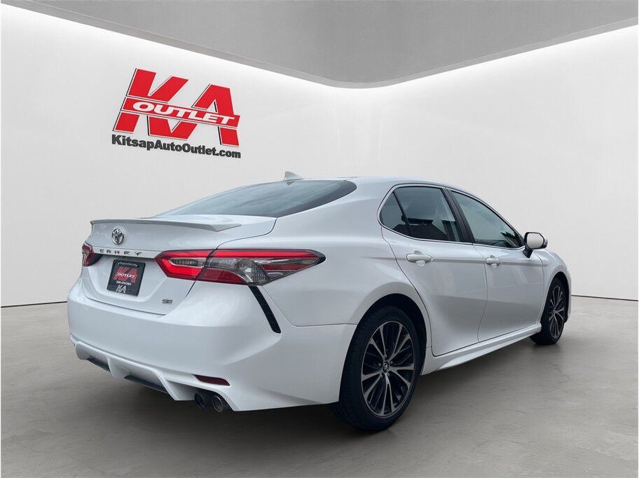 2019 Toyota Camry SE Sedan 4D