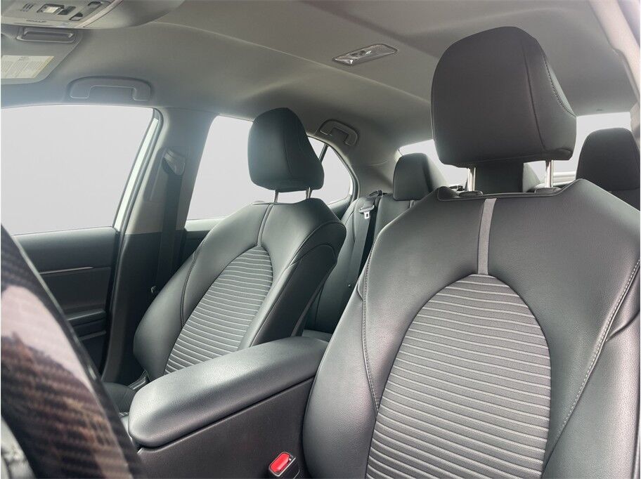 2019 Toyota Camry SE Sedan 4D Port Orchard WA