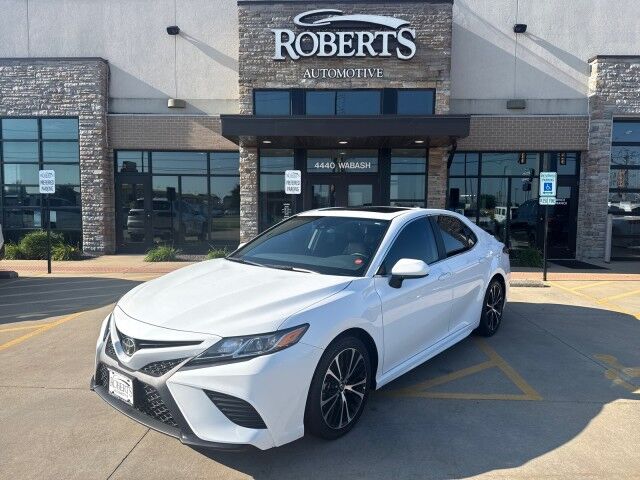 2019 Toyota Camry SE