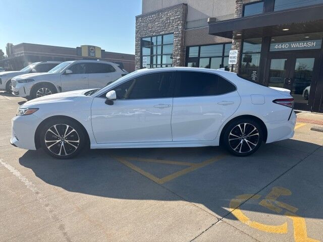 2019 Toyota Camry SE