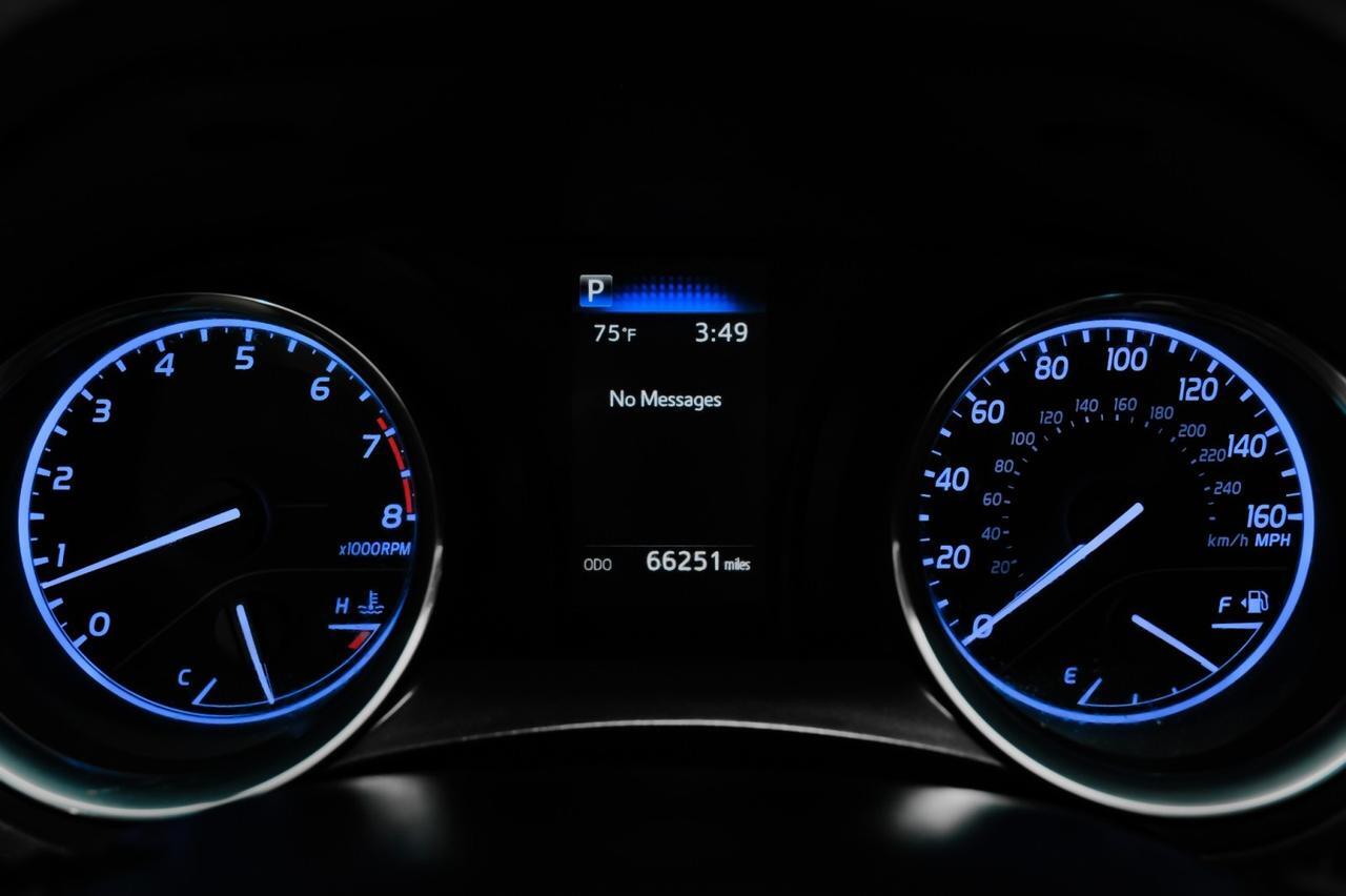 2019 Toyota Camry SE TOYOTA SAFETY SENSE LEATHER/CLOTH SEATS REAR CAMERA POWER DRIVER SEAT Carrollton TX